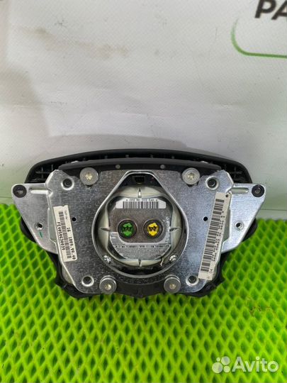 Подушка безопасности в руль Mercedes Benz Cls C219