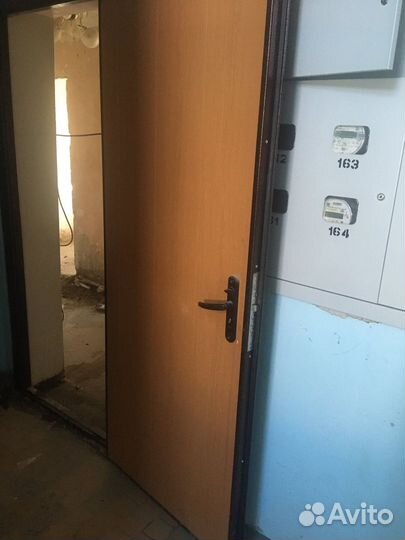 Дверь входная металлическая