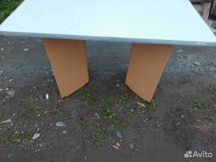 Куханыи стол