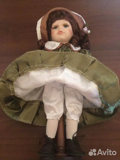 Кукла фарфоровая Boru Collection Нидерланды