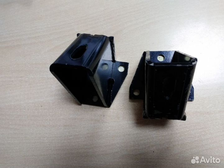 Кронштейн двигателя Опель Фронтера дизель