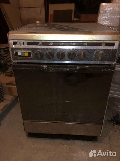 Газовая плита 4 конфорки