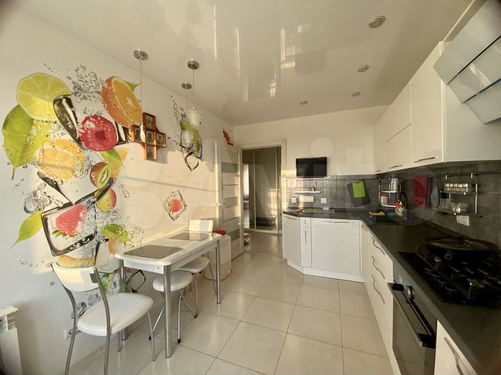 3-к. квартира, 71 м², 7/10 эт.