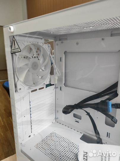 Корпус Ginzzu CL100 ATX белый