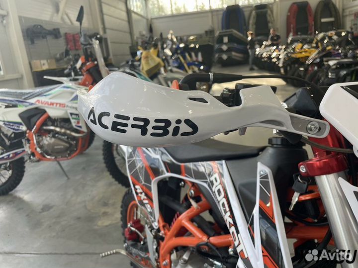 Питбайк rockot basic 140 axis(механ. сцепл.,17/14)