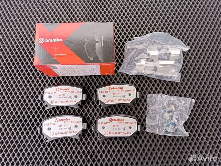 Задние тормозные колодки Brembo Xtra Line