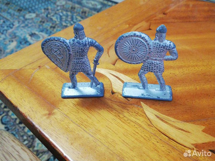 Оловянные рыцари