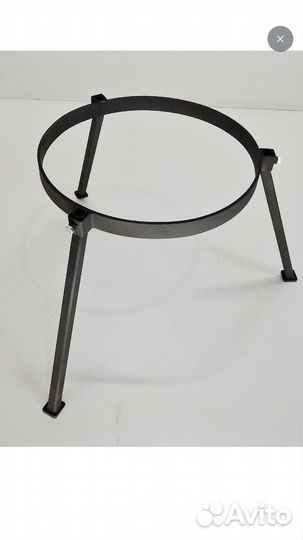 Подставка под казан тринога