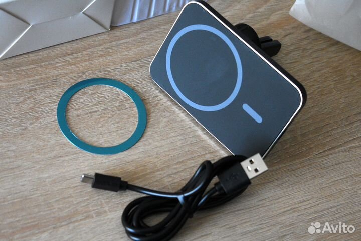 Беспроводная зарядка магнитная для авто Х-16 (15W)