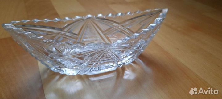 Вазы, рюмки хрусталь. стаканы