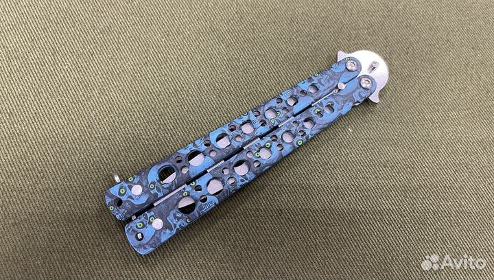 Тренировочный нож-бабочка Синий Череп