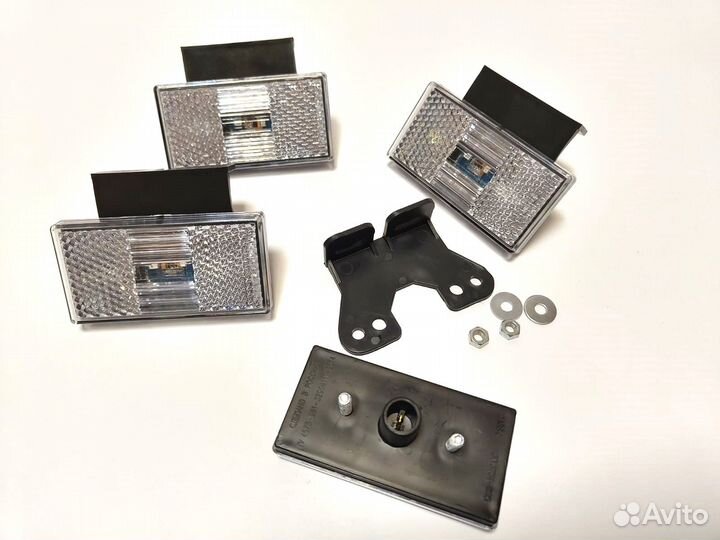 Фонари габаритные белые с кронштейном 12/24в