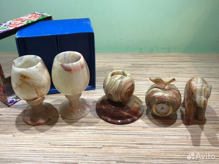 Из оникса