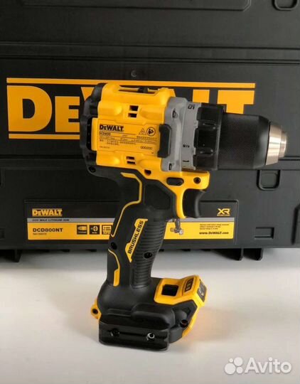 Дрель DeWalt DCD800/DCD805