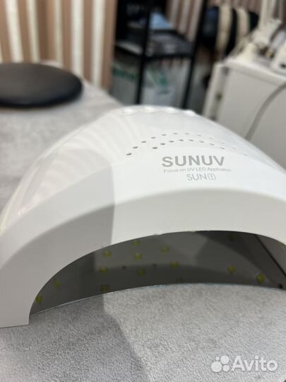 Лампа для сушки ногтей