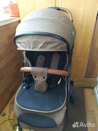 Прогулочная коляска книжка