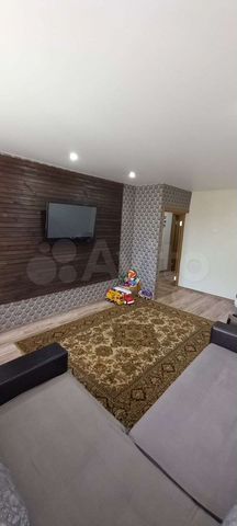 3-к. квартира, 65 м², 1/3 эт.