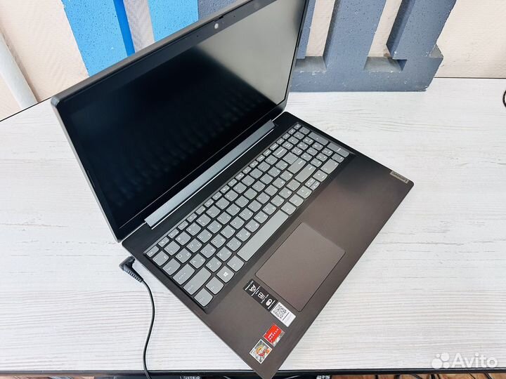 Быстрый Ноутбук Ryzen 3 8gb ssd