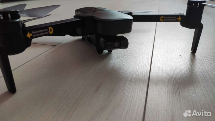 Квадрокоптер hubsan zino pro