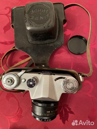 Плёночный фотоаппарат Зенит Е