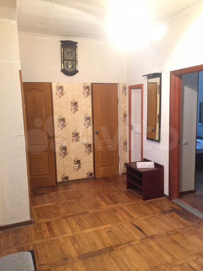 3-к. квартира, 70 м², 1/3 эт.