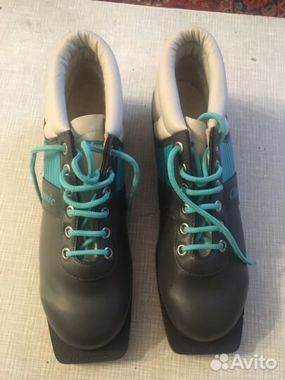 Лыжные ботинки