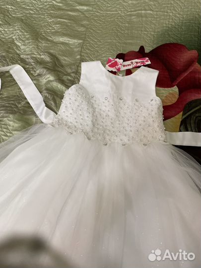 Платье для девочки новое