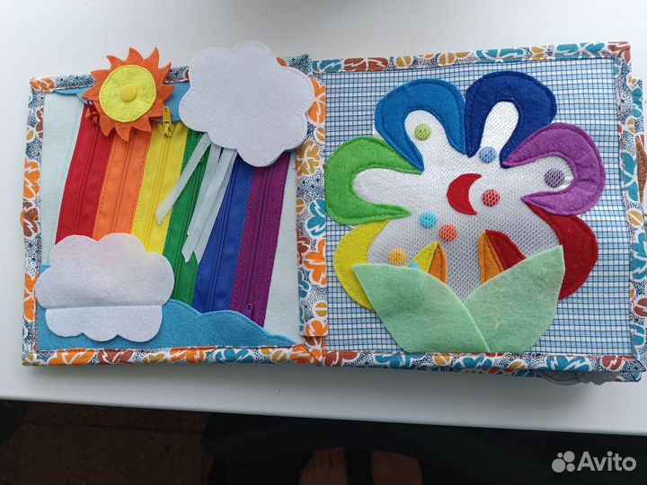 Развивающая книжка из фетра