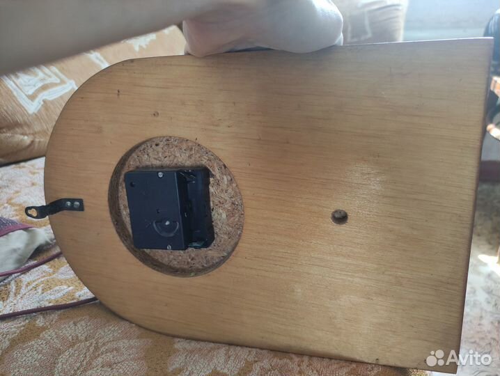 Часы настенные Янтарь