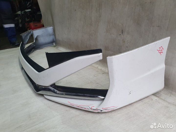 Губа перед. toyota voxy