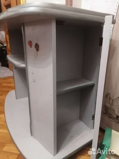 Подставка для телевизора