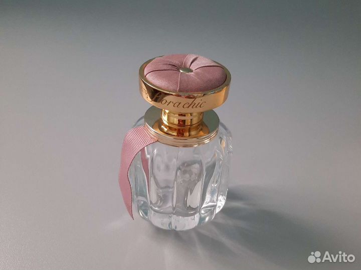 Красивые флаконы от духов с ароматом Amway