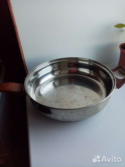 Сковорода Scarlet 26 с крышкой