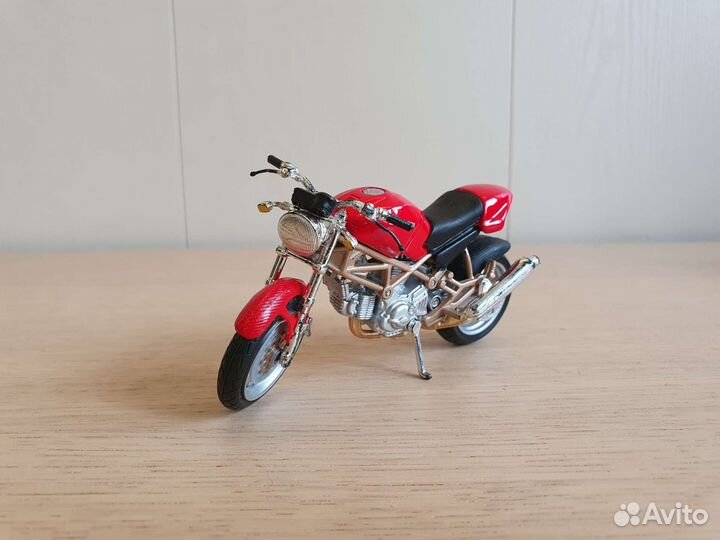 Модели Мотоциклов Ducatti Серия shell 1/18