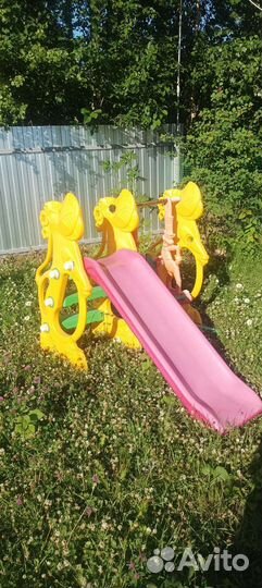 Детская горка и качели для малыша