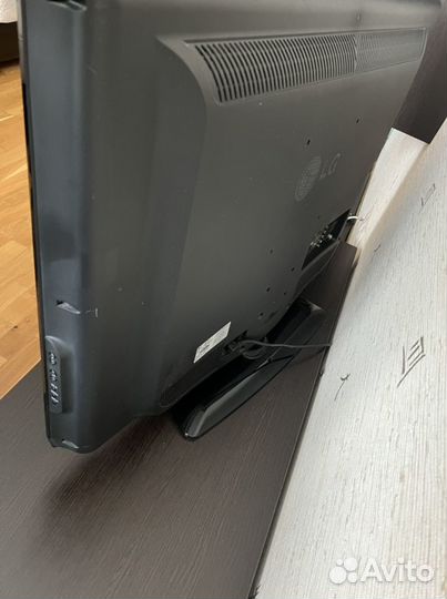 Телевизор LG 42LF510