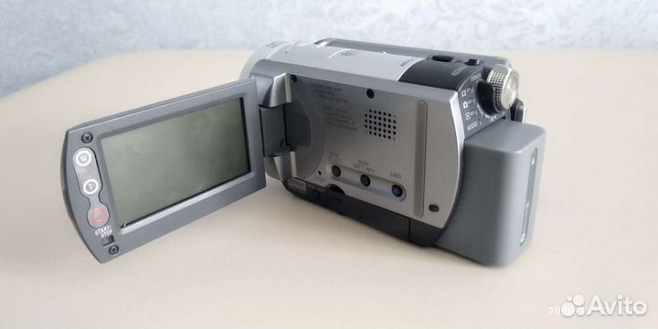 Видеокамера DCR-SR60E с сумкой