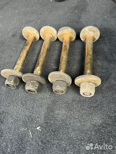 Развальные болты Mercedes W140