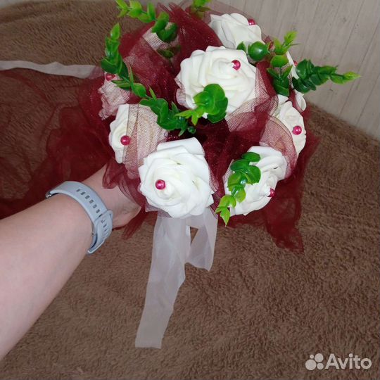 Свадебное украшение на машину