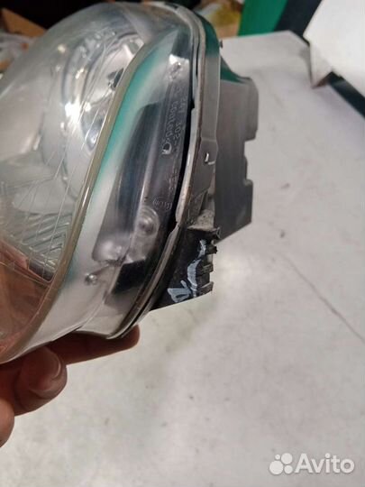 Фара правая Volkswagen golf 5