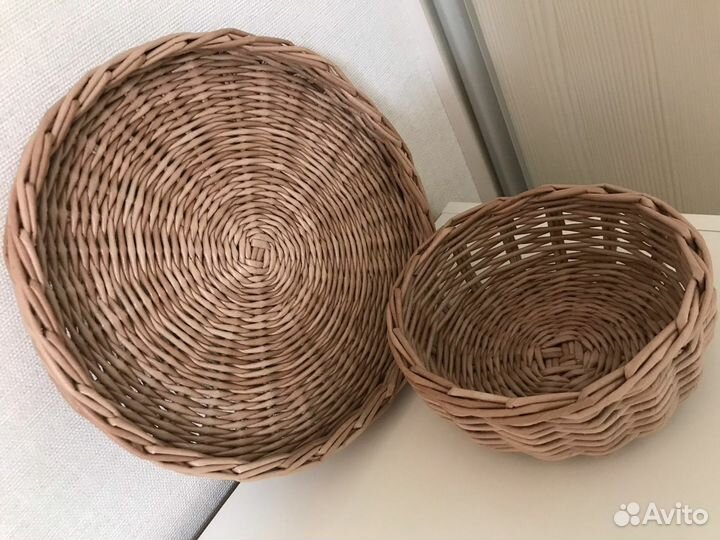 Плетеный поднос+ корзинка