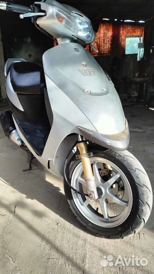 Скутер Suzuki ZZ