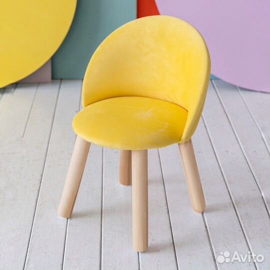 Детский мягкий стульчик и столик