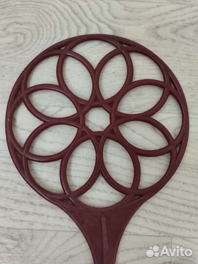 Выбивалка для ковров