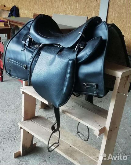 Седло для лошади