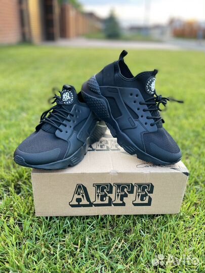 Кроссовки мужские летние легкие