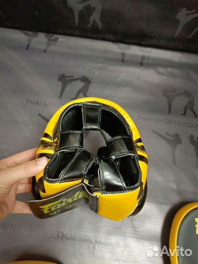 Боксерский шлем Fairtex