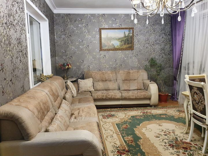 4-к. квартира, 97 м², 3/3 эт.