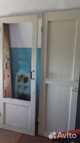 Двери и раковина