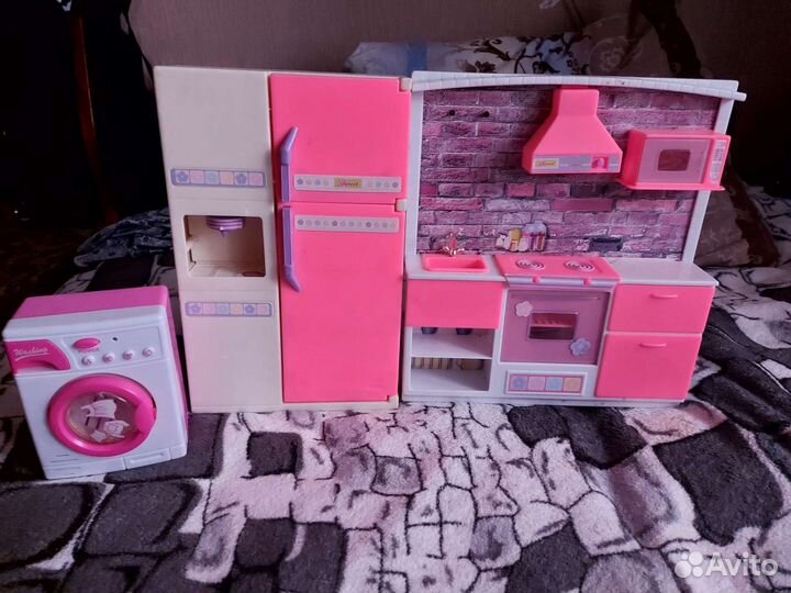 Детская игровая кухня для кукол
